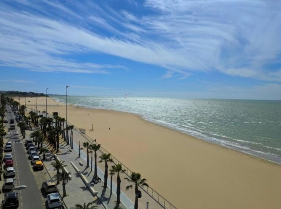 Piso Centrico Y Tranquilo Con Garaje Incluido Apartment Sanlucar de Barrameda Bagian luar foto